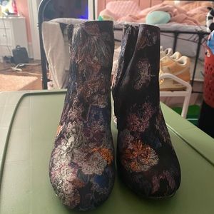 flower pattern booties